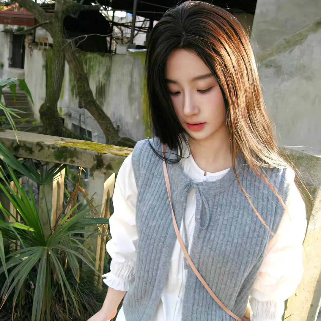 她和她的她