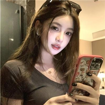 邪恶的蕾丝莉